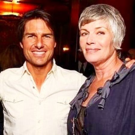 Kelly Ann McGillis and Tom Cruise.